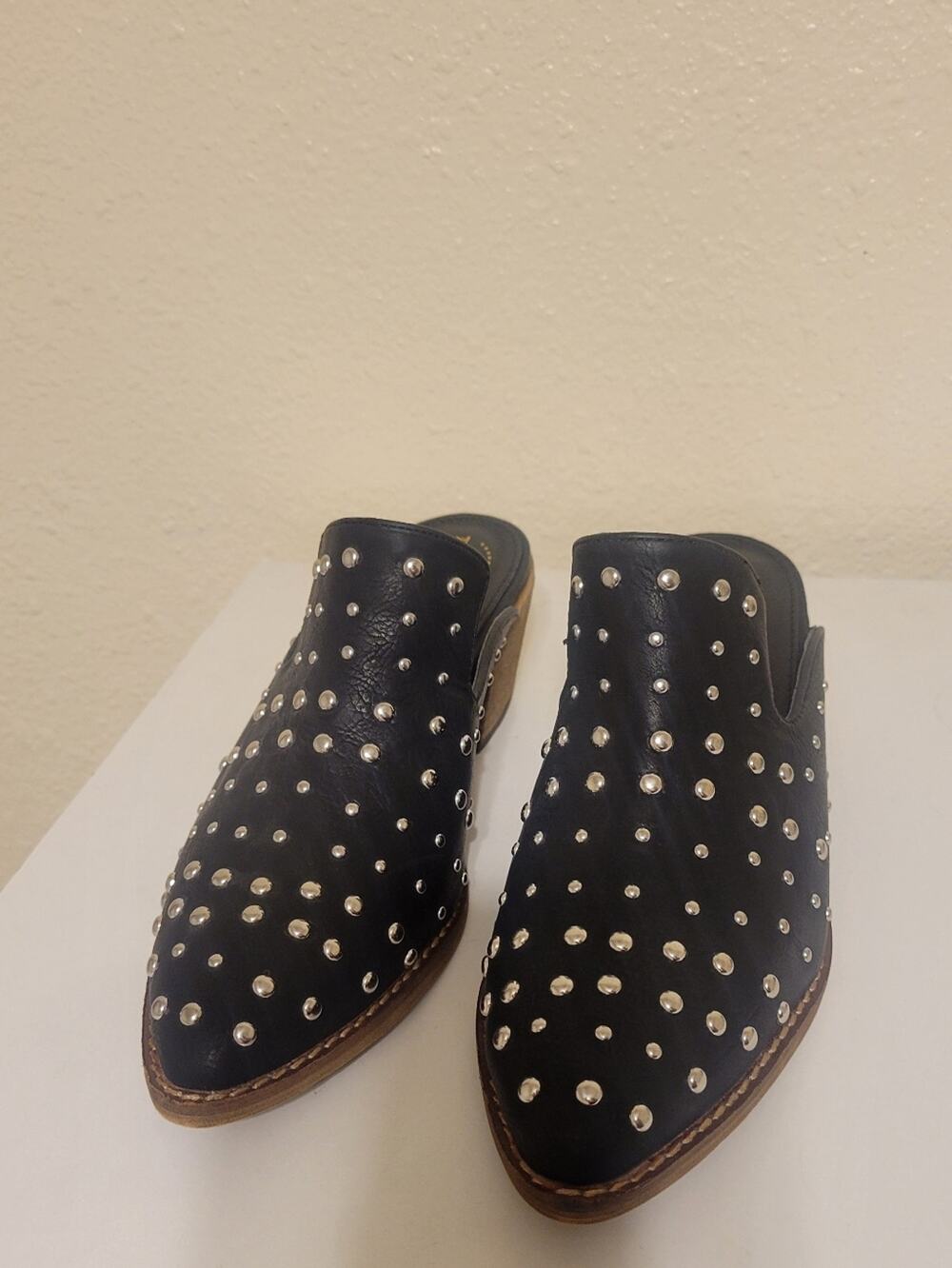 Arider Girl Cara Womens 8 Black Studded Pointed Toe Western Mule Heels